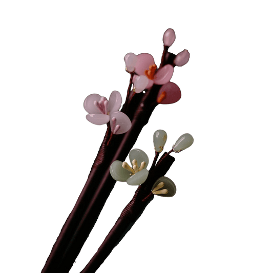 XIU - Small Flower Wood Hairpin