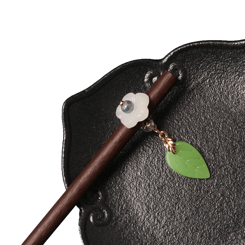 HUAZHUI - Little Flower Wood Hairpin With Pendant